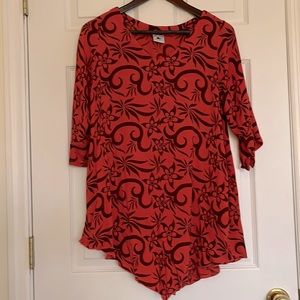 Flowy 100% rayon top